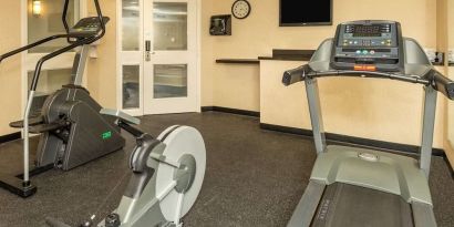 Well equipped fitness center at Comfort Inn Ottawa West.