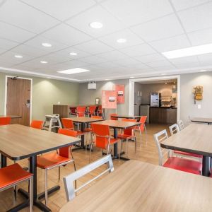 Dining area with comfortable seating at Comfort Inn Edmundston.