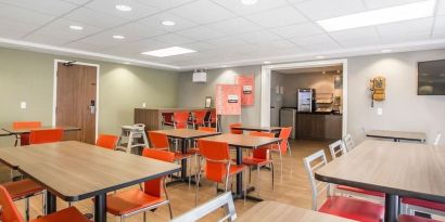 Dining area with comfortable seating at Comfort Inn Edmundston.