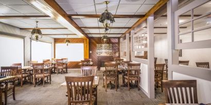 Restaurant area with comfortable seating, perfect for co-working at Mount Peyton Resort & Conference Center.