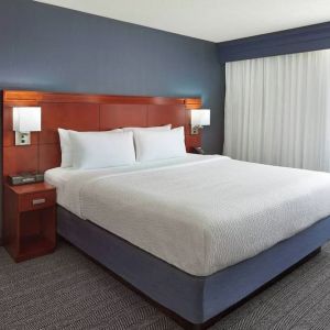 Standard day use room at Courtyard By Marriott Waterloo St. Jacobs.