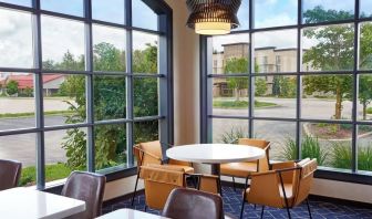 Dining area at Courtyard By Marriott Waterloo St. Jacobs.