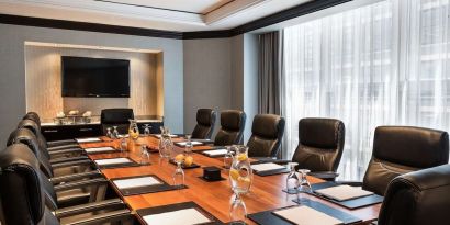 Professional meeting room at Hyatt Regency Boston.