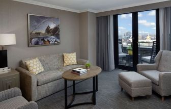 Living area and balcony at Hyatt Regency Boston.