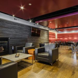 Dining area perfect for coworking at Arc The Hotel Ottawa.