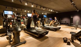 Fitness center at Pullman Lyon.