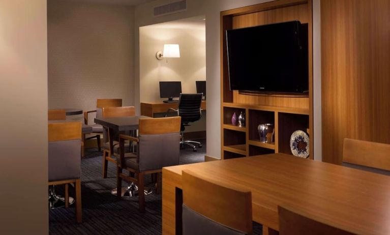 Executive lounge and business center with computers and printer at Hyatt Regency Vancouver.