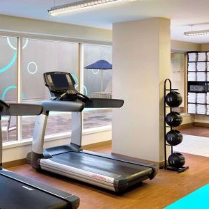 Fully equipped fitness center at Hyatt Regency Vancouver.