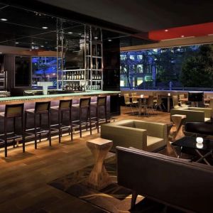 Hotel bar and lounge area at Hyatt Regency Vancouver.