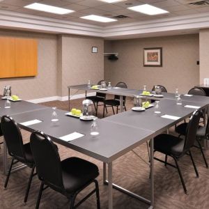 Professional meeting room at Delta Hotel By Marriott Regina.