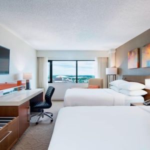 Day use twin room with work desk at Delta Hotel By Marriott Regina.