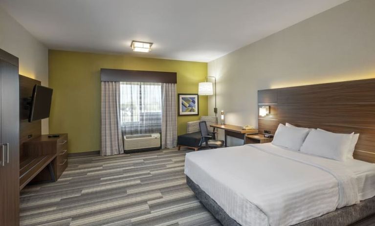 Bright and spacious day use room with TV, work desk and private bathroom at Holiday Inn Express & Suites Medicine Hat.