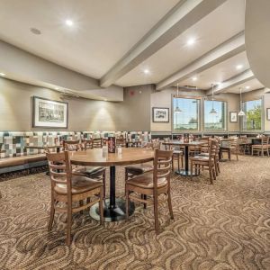 Dining area at Holiday Inn Lethbridge. 