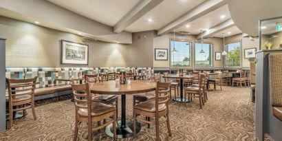 Dining area at Holiday Inn Lethbridge. 