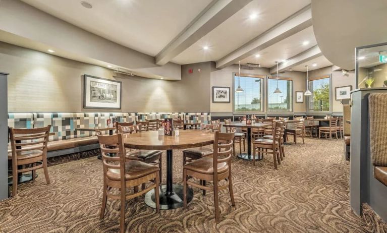 Dining area at Holiday Inn Lethbridge. 