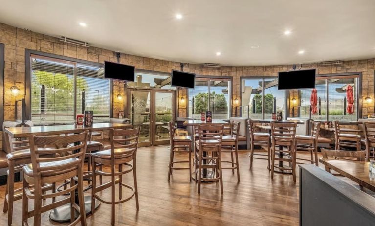 Hotel bar and lounge area at Holiday Inn Lethbridge. 