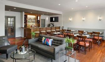 Dining area perfect for coworking at Le Parc At Melrose.