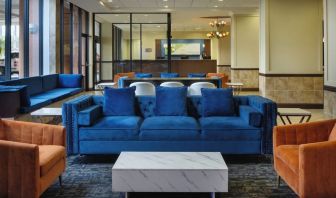 Lobby and coworking lounge at Holiday Inn Orlando SW - Celebration Area.