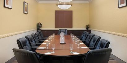 Meeting room at Holiday Inn Orlando SW - Celebration Area.