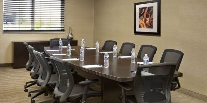 Meeting room at Holiday Inn Express & Suites Naples Downtown - 5th Avenue.