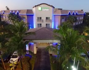 Hotel exterior at Holiday Inn Express & Suites Naples Downtown - 5th Avenue.