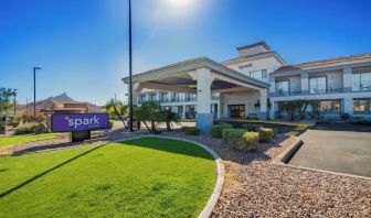 Hotel exterior at Spark By Hilton Fountain Hills Scottsdale.