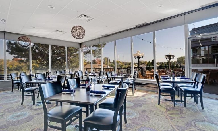 Dining area at Holiday Inn Peterborough-Waterfront.