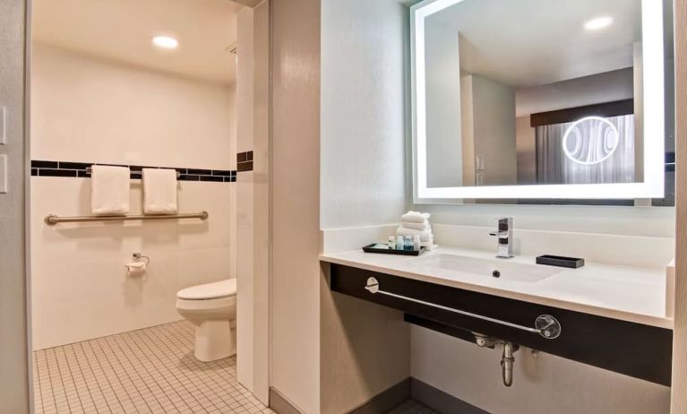 Guest bathroom at The Park Hotel London.