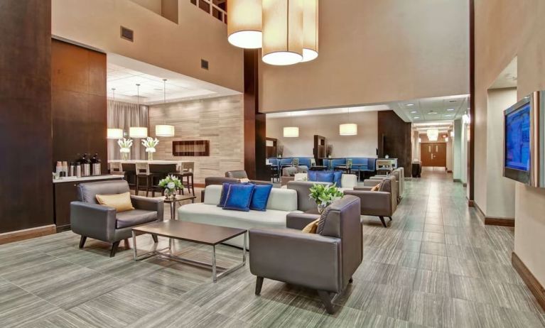 Stylish and comfortable lobby lounge perfect for co-working at The Park Hotel London.