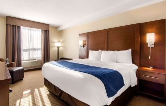 Bright and spacious day use room with work desk at Quality Inn Hotel Medicine Hat.