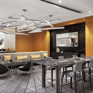 Lobby and coworking lounge at Crystal Gateway Marriott.