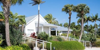 Hotel entrance and exterior at Islander Resort Oceanside.