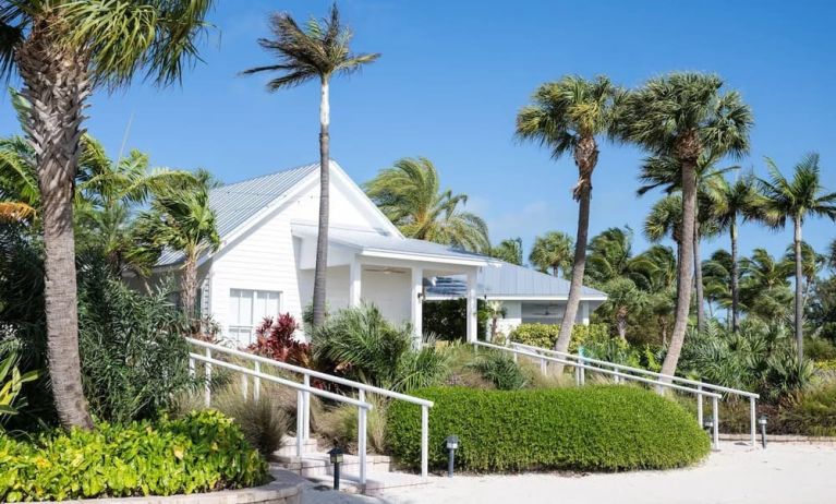 Hotel entrance and exterior at Islander Resort Oceanside.