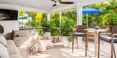 Coworking lounge at Islander Resort Oceanside.