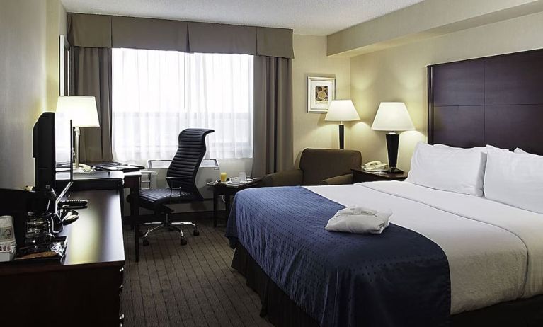 Standard day use room with work desk at Holiday Inn Winnipeg Downtown.