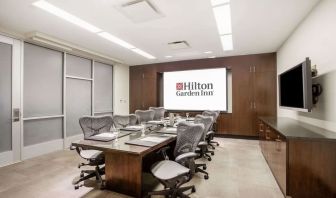 Meeting room at Hilton Garden Inn New York/West 35th Street.