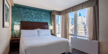 Day use room with natural light at Hilton Garden Inn New York/West 35th Street.