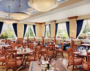 Dining area perfect for coworking at Hilton Seattle Airport & Conference Center.