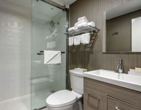 Guest bathroom at Amwell Suites Somerset Bridgewater.