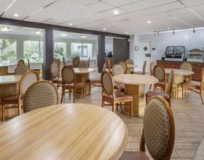 Dining room at Somerset Lofts.