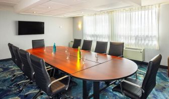 Professional meeting room at Holiday Inn Laval Montreal.