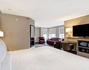 Day use suite with work desk and living area at Holiday Inn Ottawa Downtown Parliament Hill.