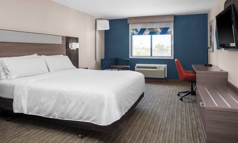 Day use room with work desk at Holiday Inn Express & Suites Hermosa Beach.