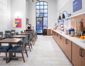 Dining area perfect for coworking at Holiday Inn Express & Suites Hermosa Beach.