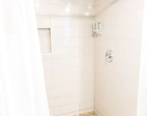 Guest bathroom with shower at Hotel Current.