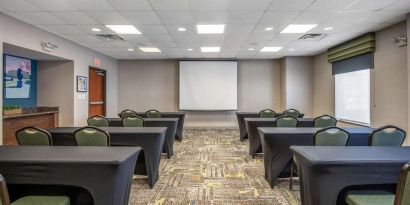 Meeting room at Hampton Inn & Suites Dallas/Allen.