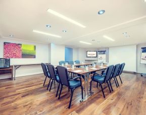 Professional meeting room at Mercure Hotel London Paddington.