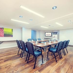 Professional meeting room at Mercure Hotel London Paddington.