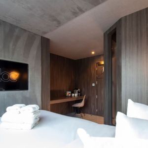 Day use room with work desk and private bathroom at Bloc Hotel.