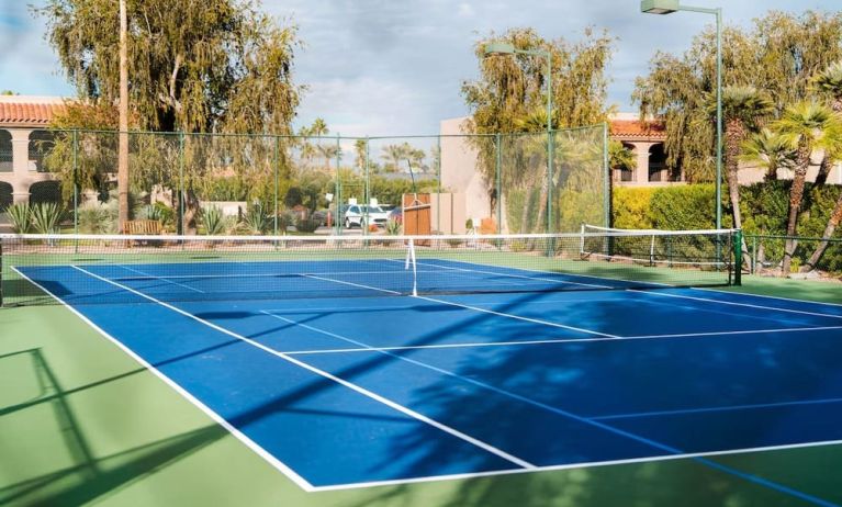 Two outdoor tennis courts available at The Scottsdale Plaza Resort.